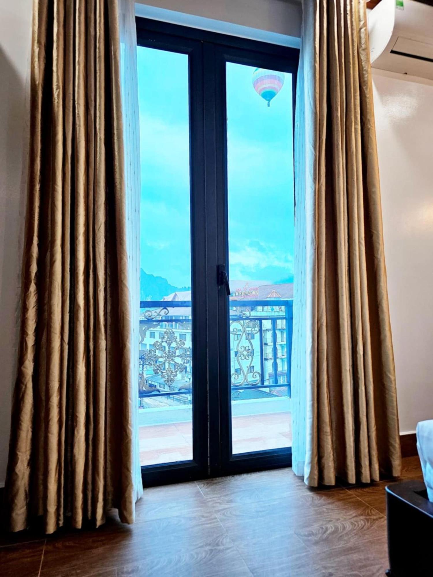 Sky Hotel Vang Vieng Exterior foto